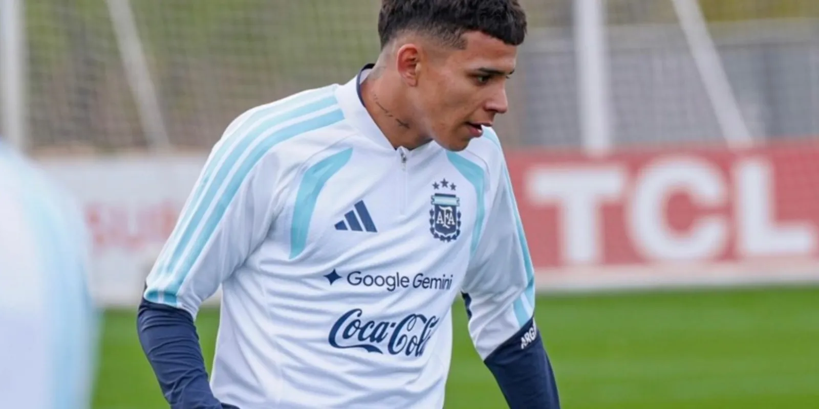 Leonel Flores
